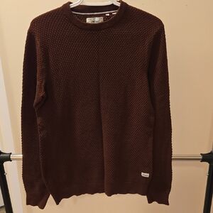 Men's Textured Burgundy Crewneck Sweater